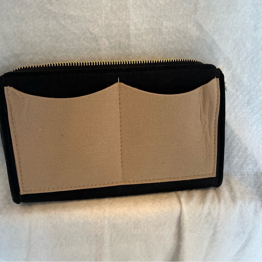 Purse organizer, insert black tan, zipper top organization